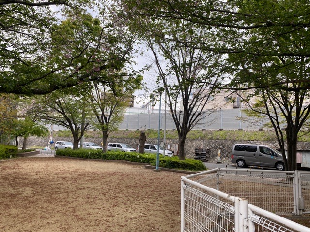 高倉三公園